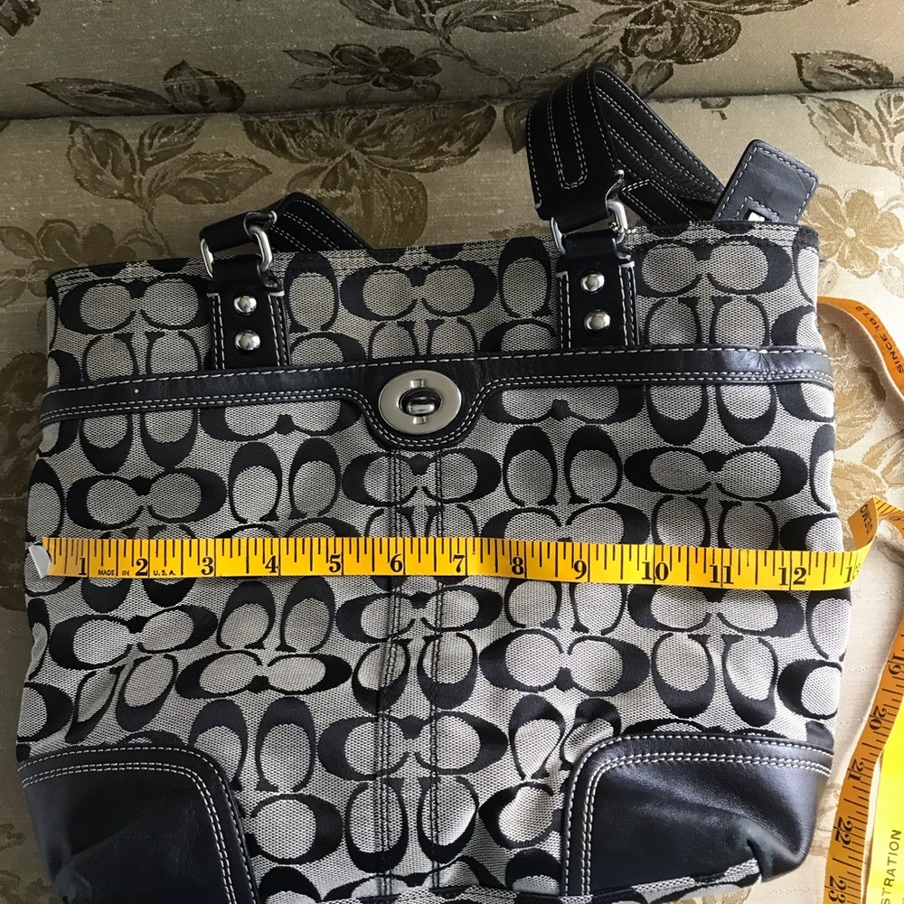 Coach handbag - Picture 9 of 10
